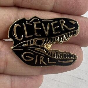 Enamel pin "Clever Girl" Jurassic Park Movie Quotes Dinosaur Skull NEW